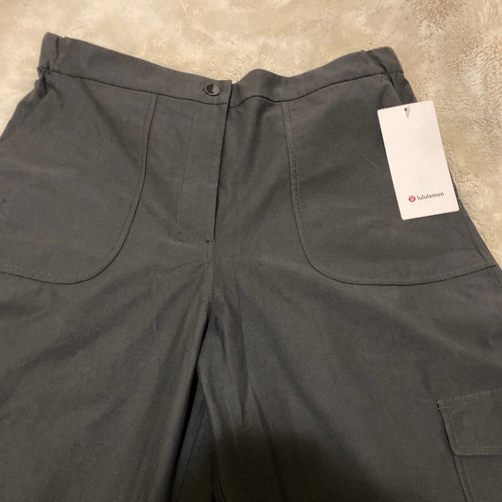 Lululemon cargo pocket pants